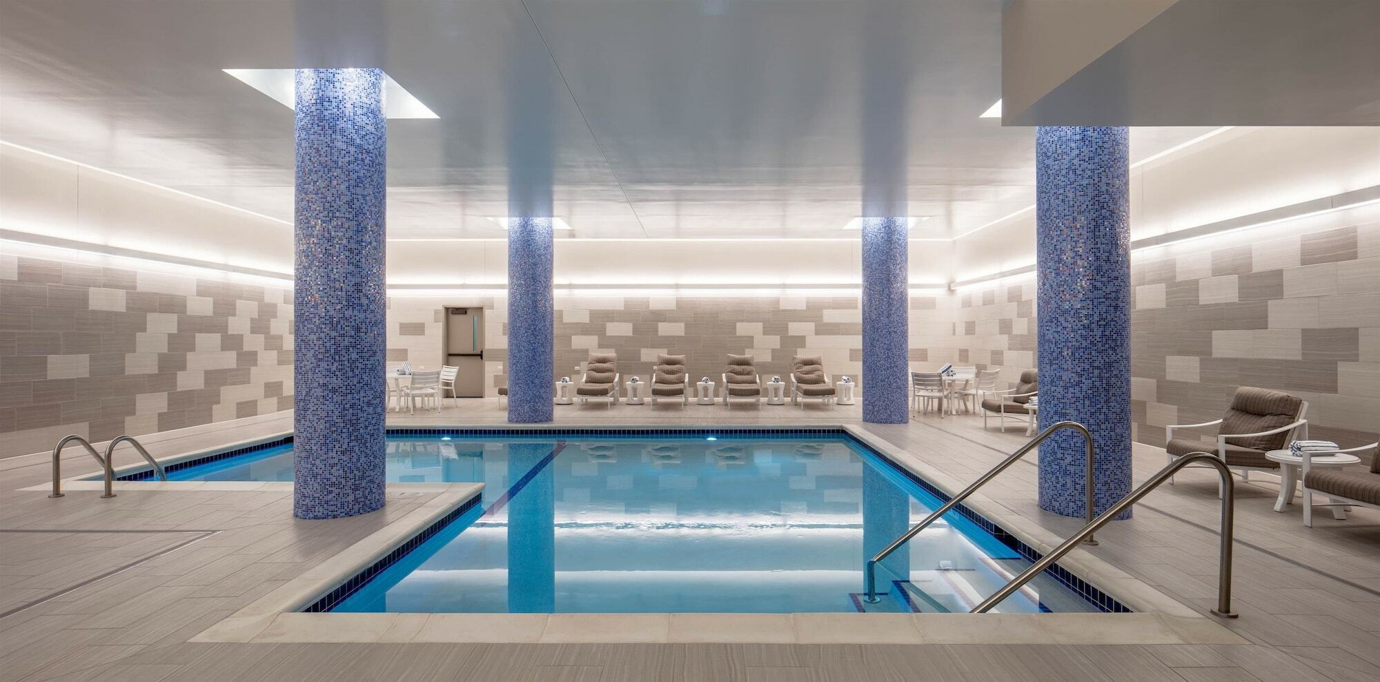 Embassy Suites By Hilton Minneapolis Downtown Hotel Exterior foto