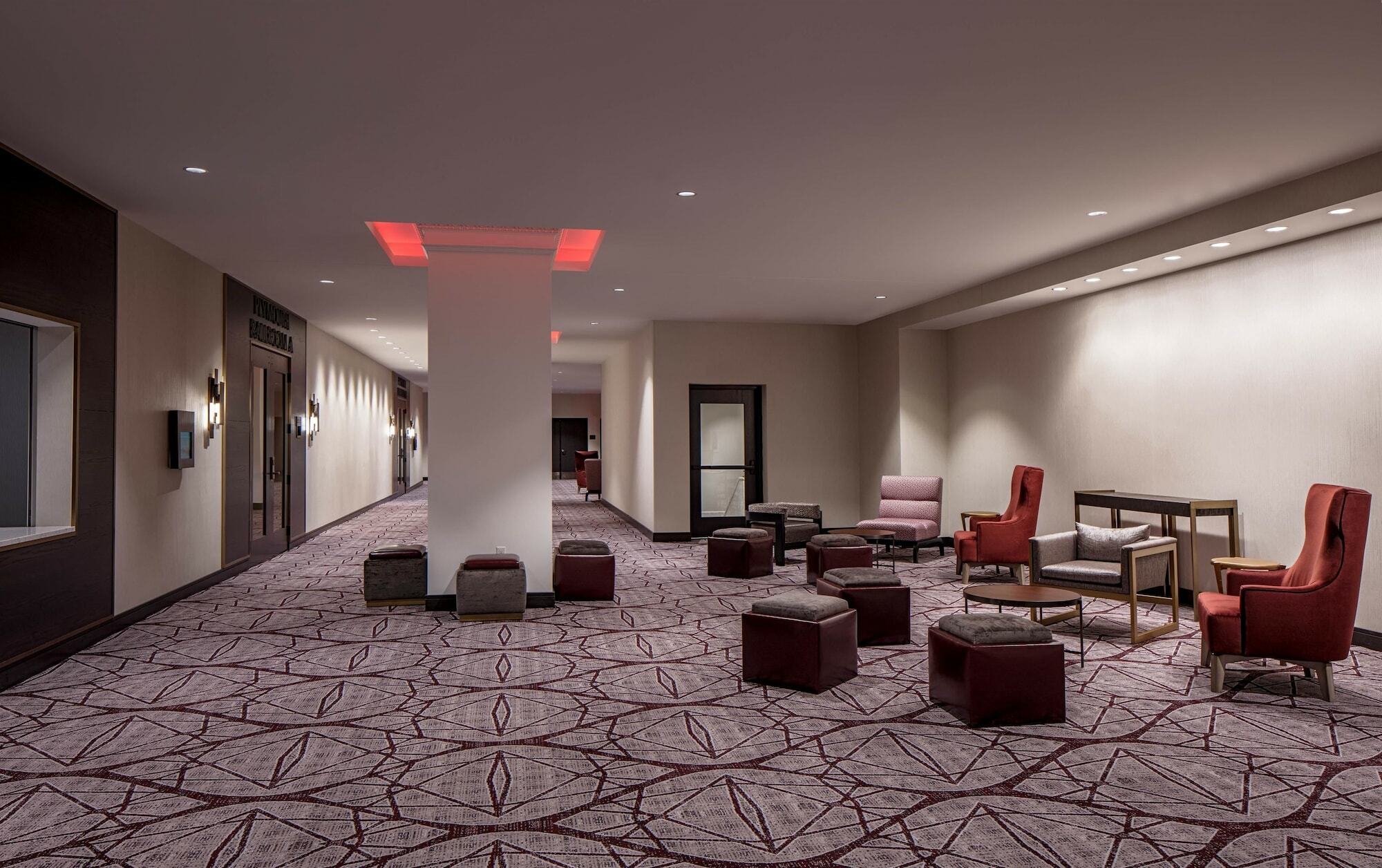 Embassy Suites By Hilton Minneapolis Downtown Hotel Exterior foto
